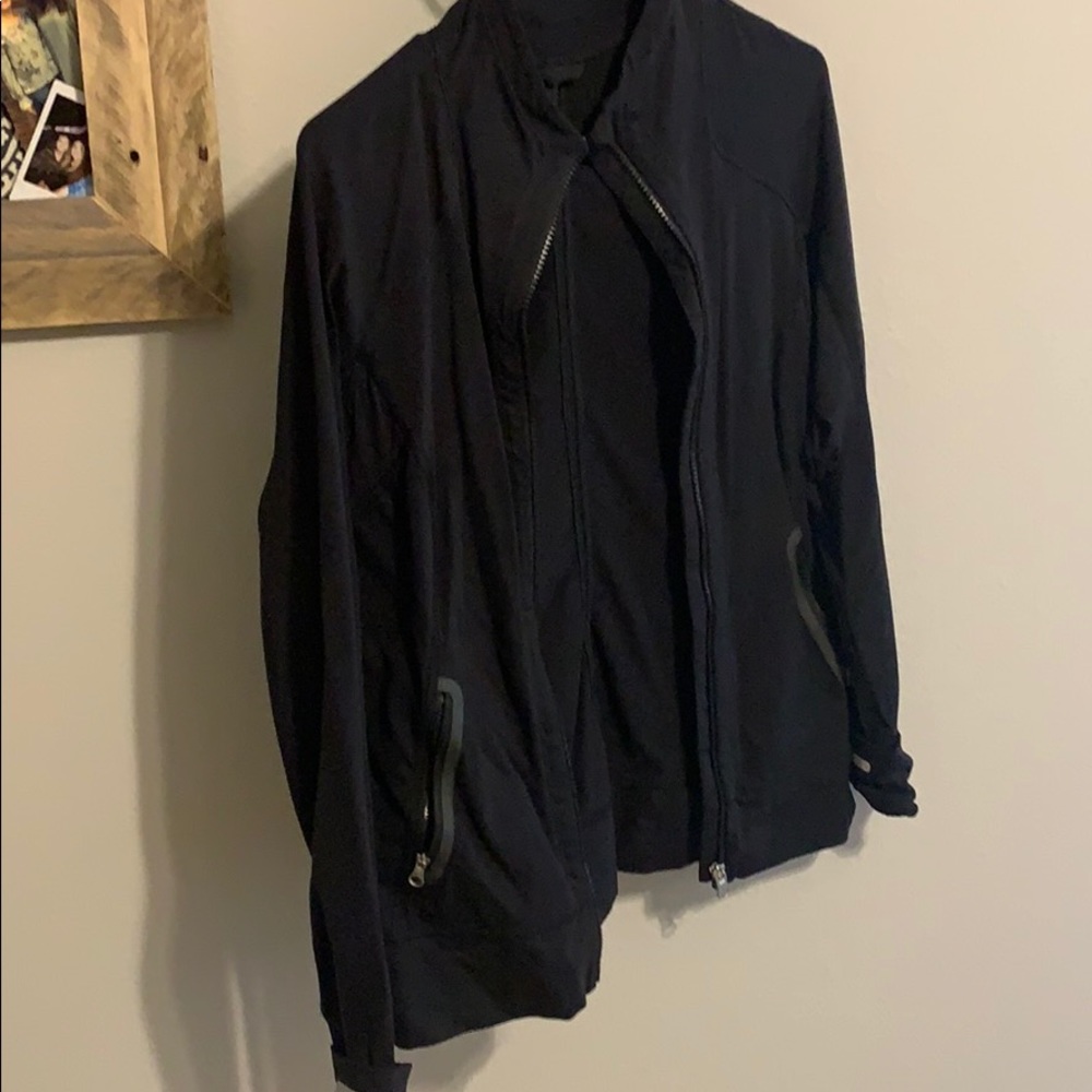 lululemon jacket